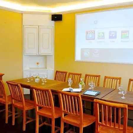 St. Tropez 4* Прага