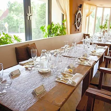 St. Tropez 4* פראג