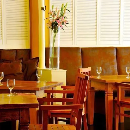 St. Tropez Hotel