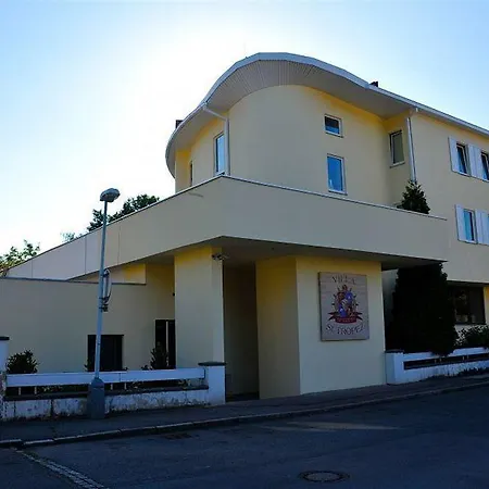 Hotel St. Tropez 4*