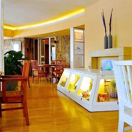 Hotel St. Tropez 4*
