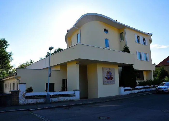 St. Tropez Отель 4*