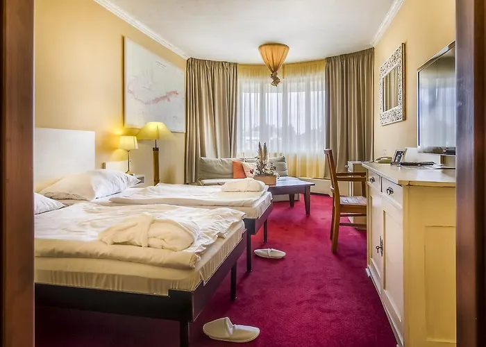 St. Tropez Ξενοδοχείο 4*